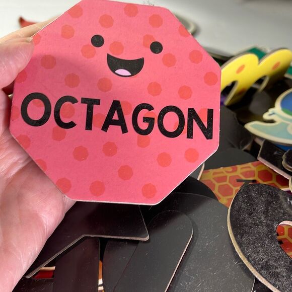 Learning Resources and Horizon Group 120 magnets letters numbers shapes - Picture 5 of 13